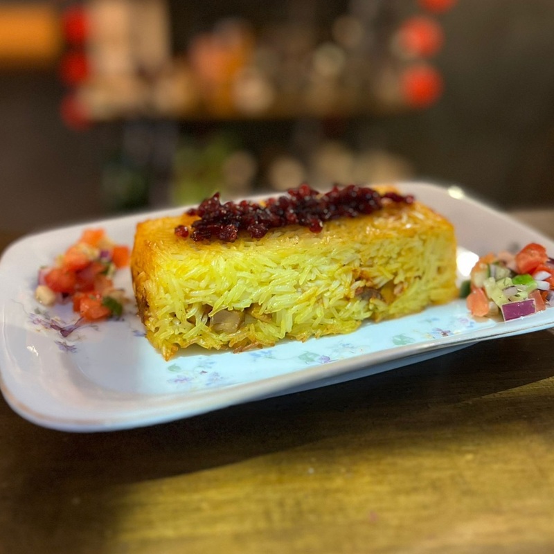 Saffron baked rice (Tah-chin)