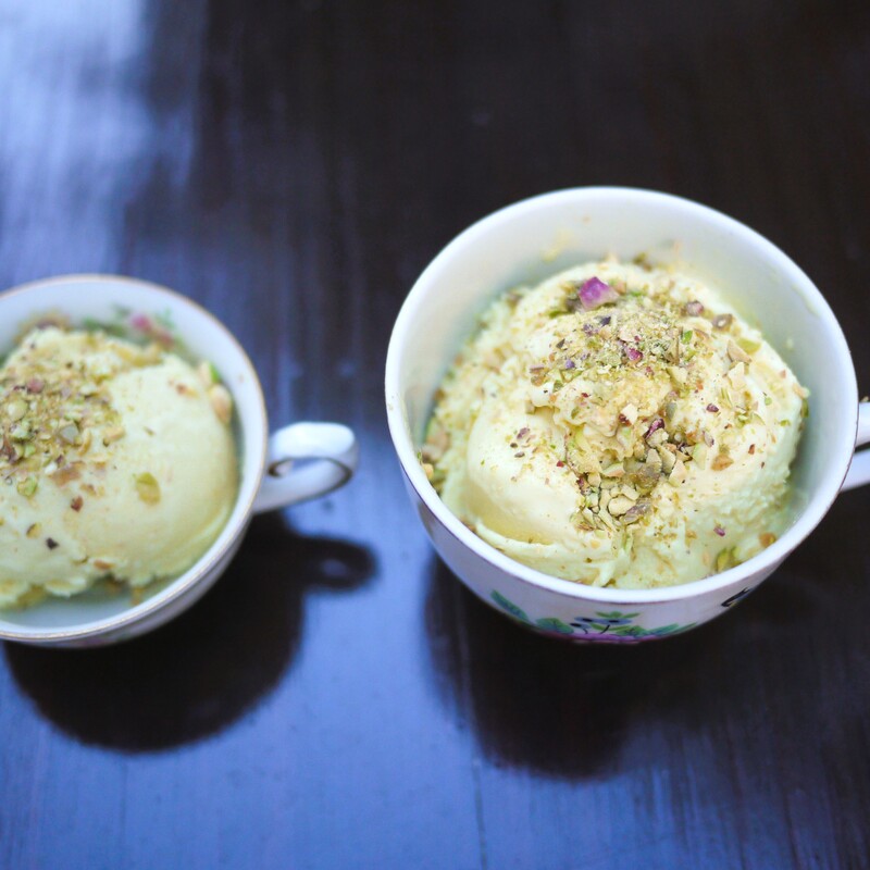 Helado de Azafrán y Pistacho (Bastani Sonnati)
